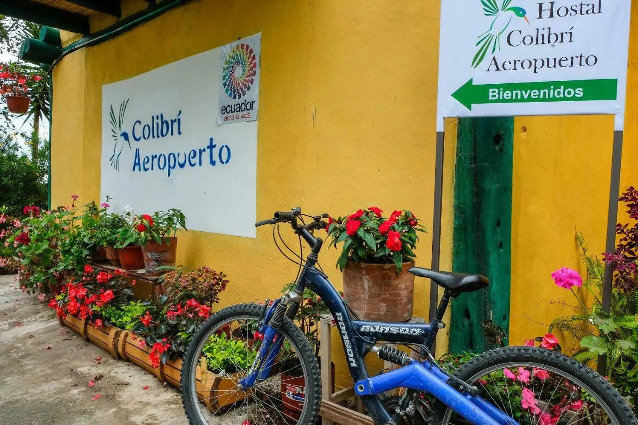 Hostel Hosteria Colibri Aeropuerto Tababela