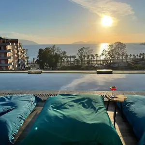 Ames & 4*, Vlore Albania
