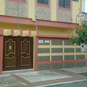 simmonds-guayaquil.guayaquilhotels.org/
