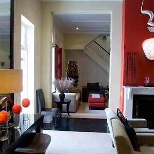An African 4*, Cape Town South Africa